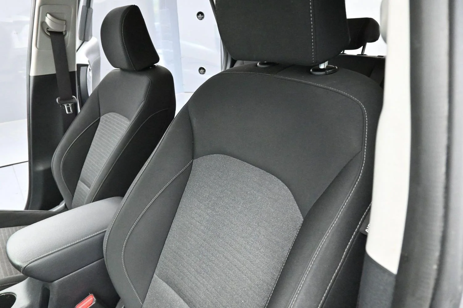 Used 2020 Sparkling Silver Kia S image 13