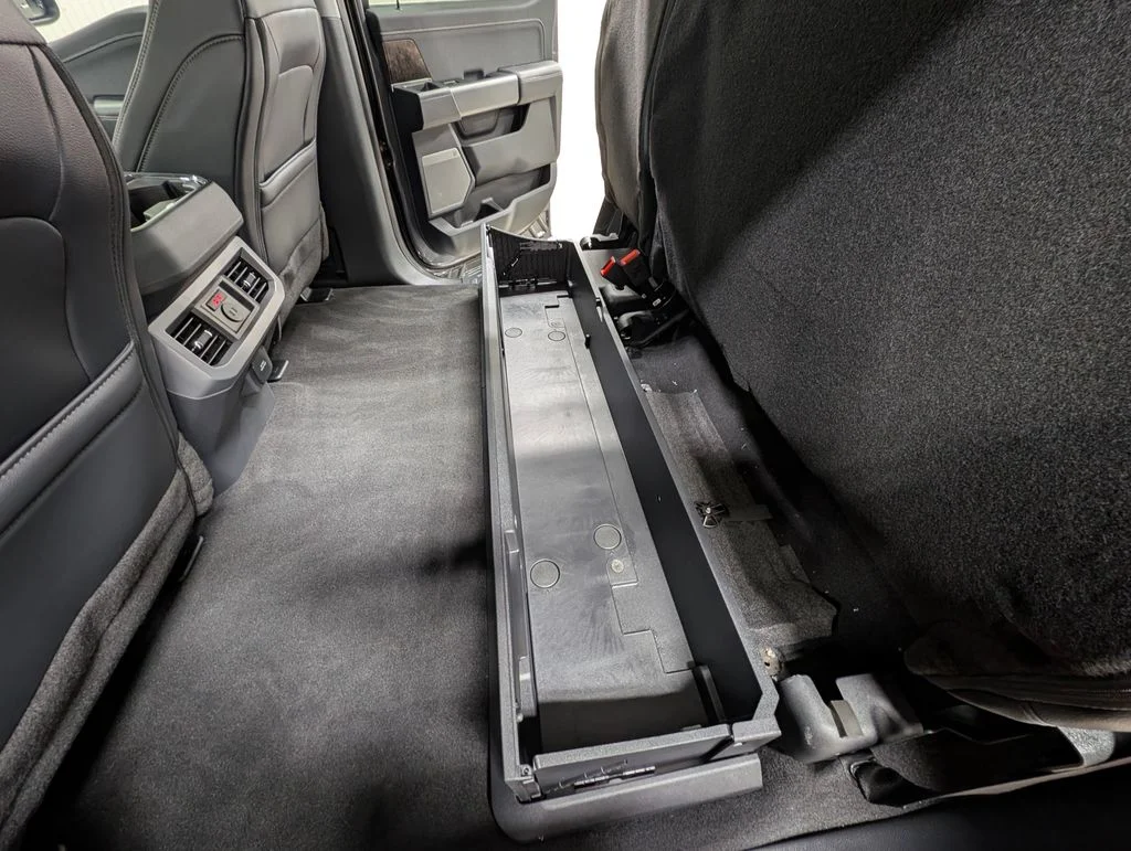 New 2026 Carbonized Gray Metallic Ford F-250® Lariat® image 22