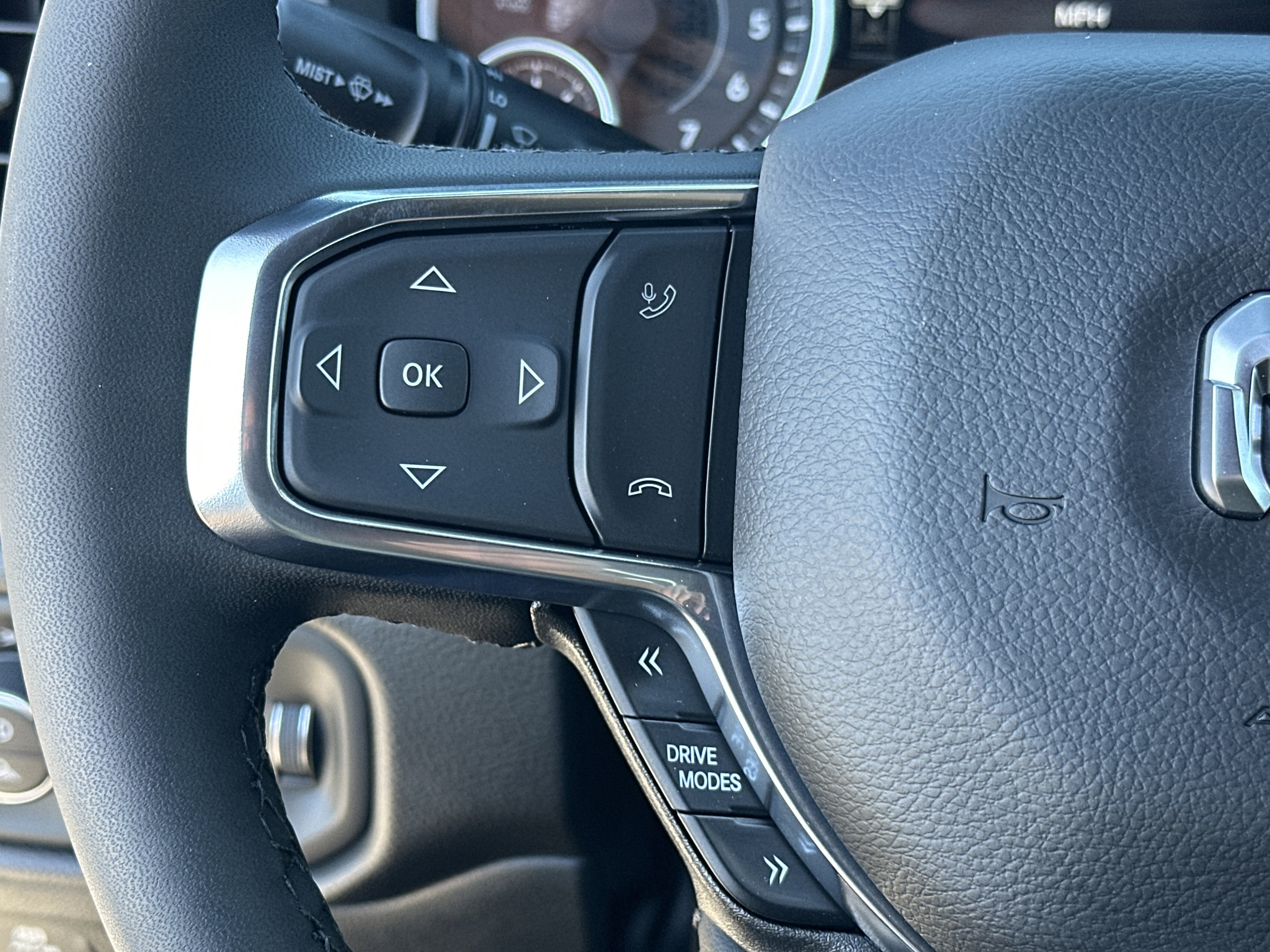 2026 RAM 1500 Laramie - Photo 25