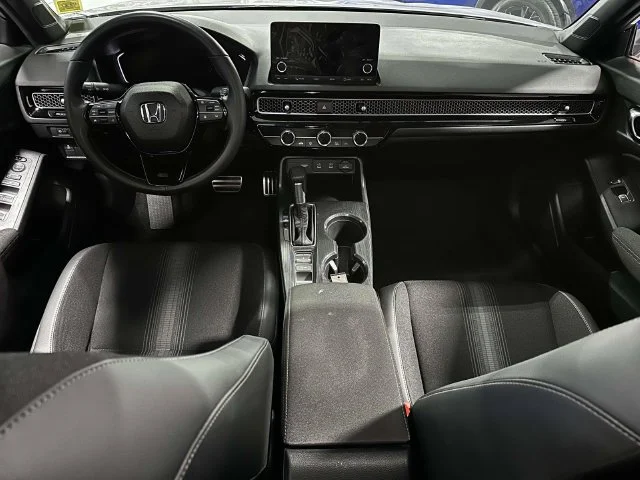 2025 Honda Civic Hatchback Sport - Photo 17