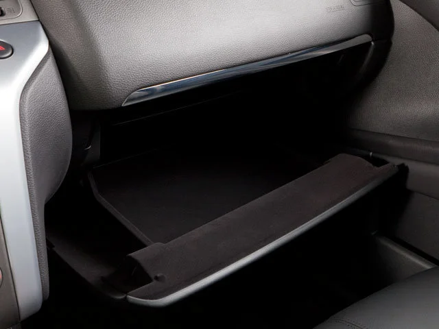 Used 2013 Super Black Clearcoat Nissan LE image 18