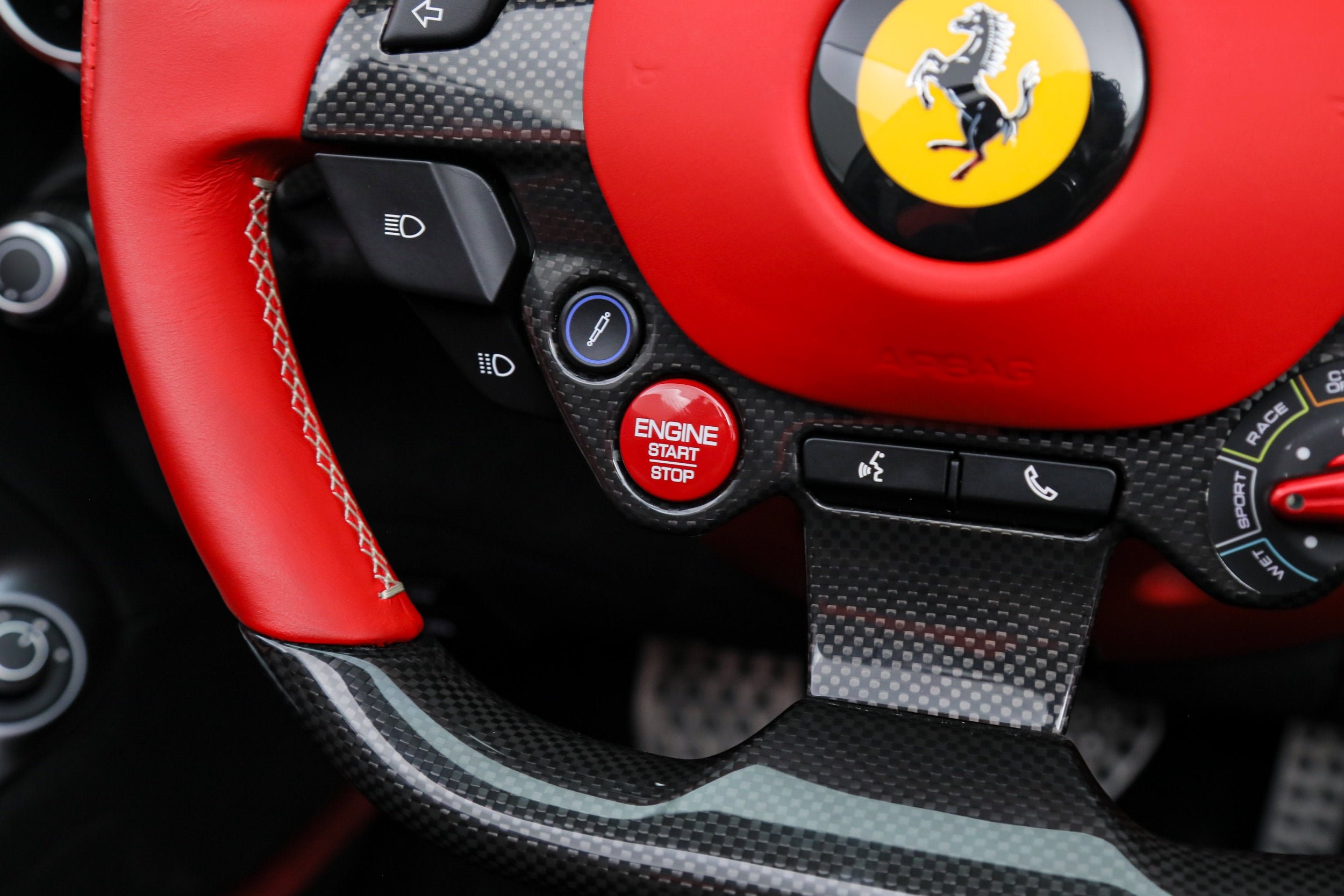Certified Used 2022 Grigio Medio Ferrari  image 40