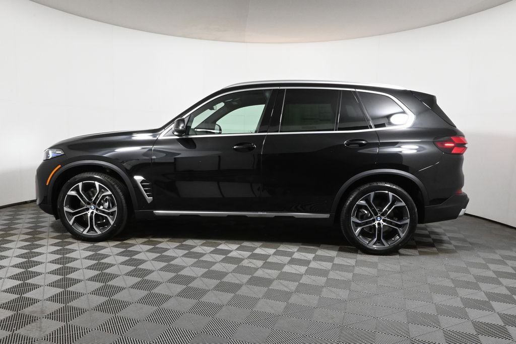 Used 2026 Black BMW xDrive40i image 2