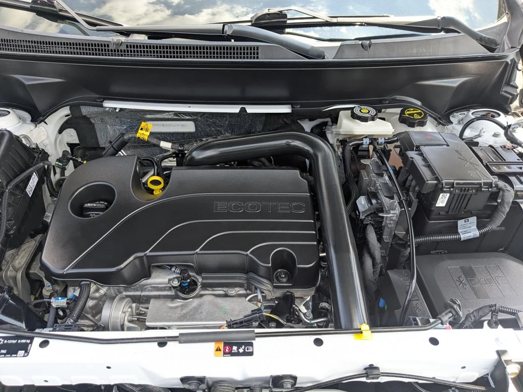 Used 2024 Summit White Chevrolet RS image 31