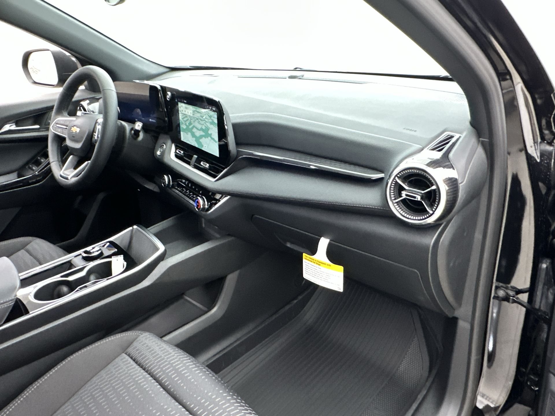 2027 Chevrolet Equinox LT - Photo 85
