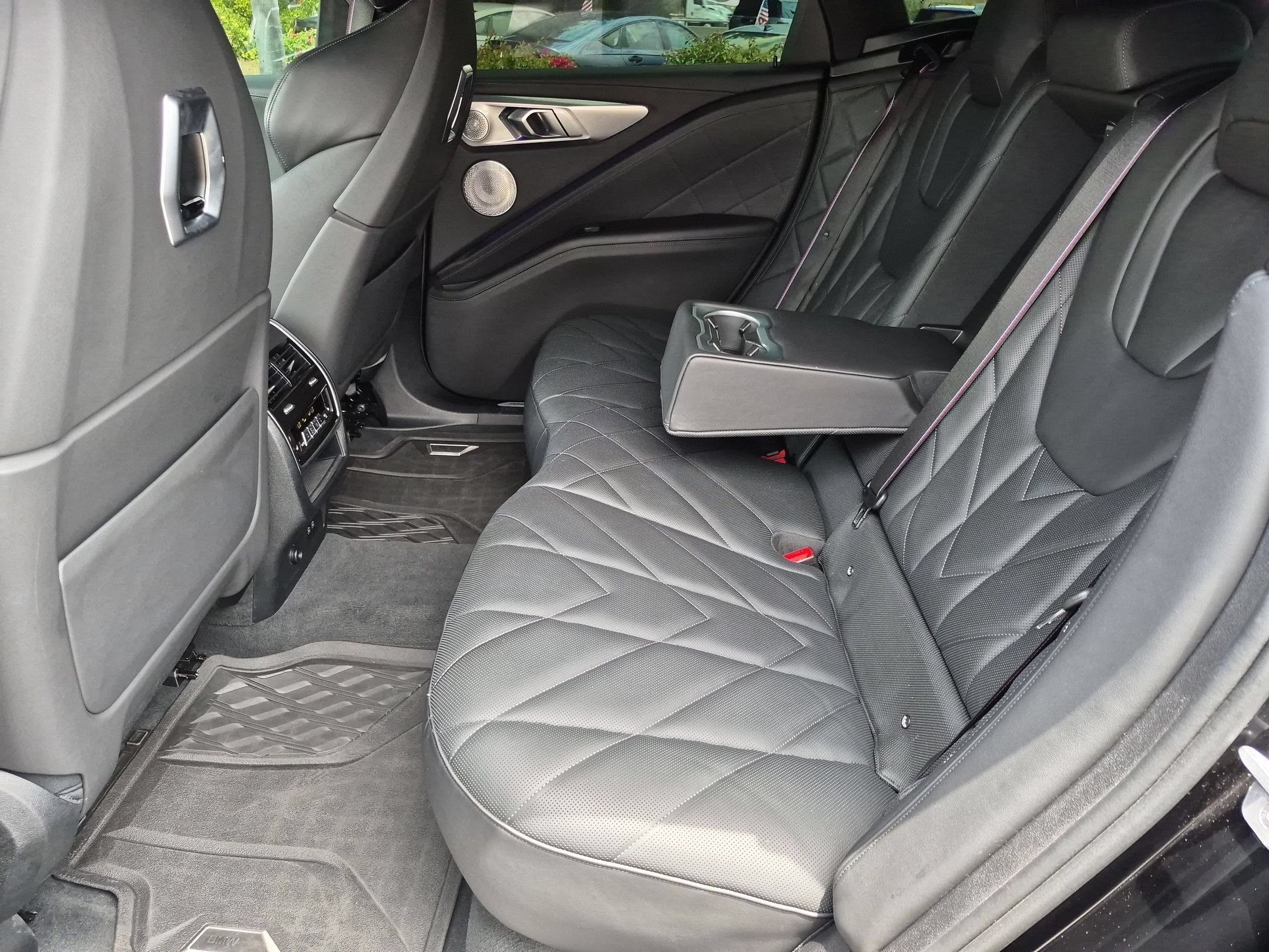 Used 2023 Black Sapphire Metallic BMW Electric/Hybrid image 28