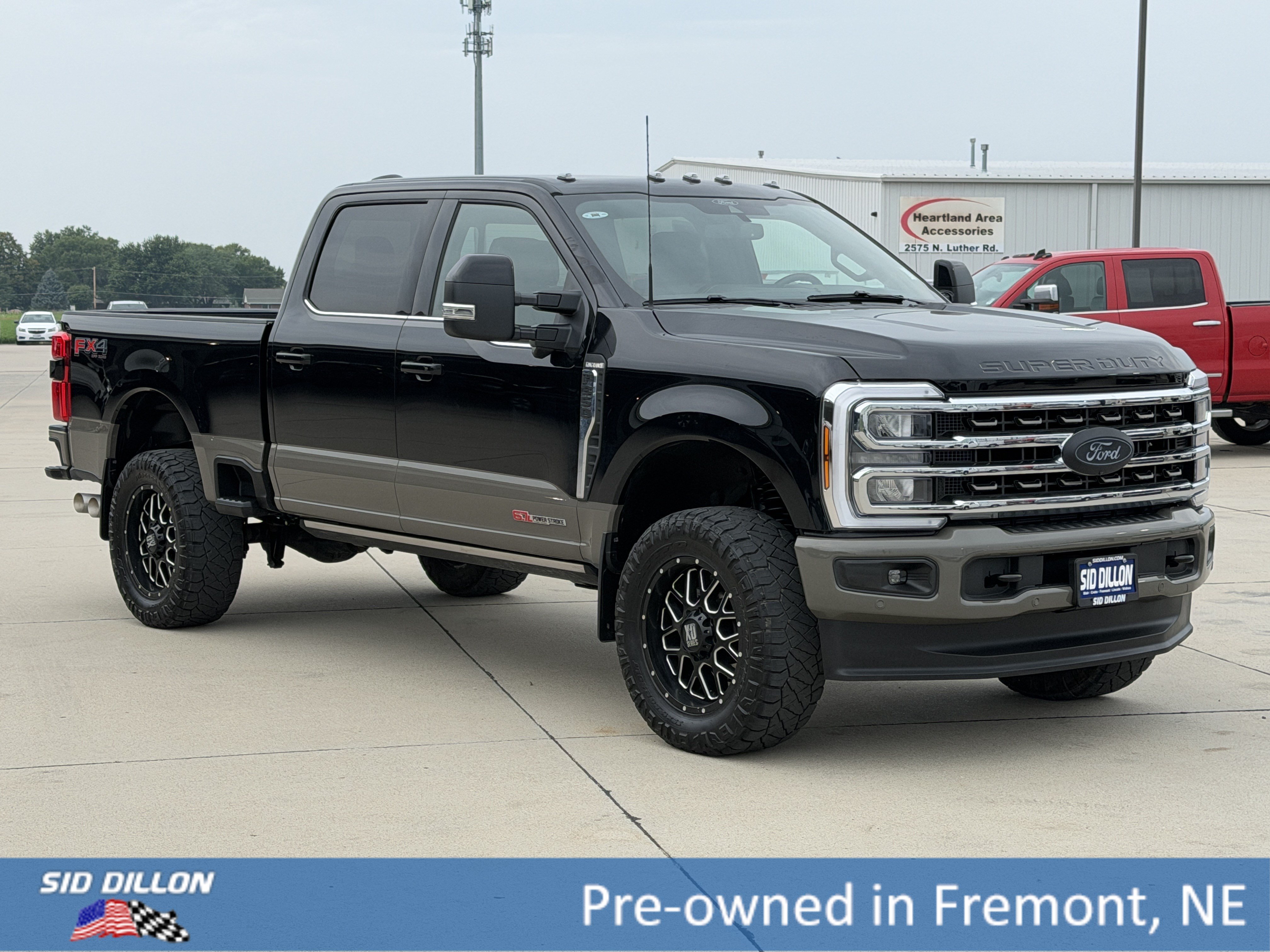 Used 2026 Agate Black Metallic Ford King Ranch image 2