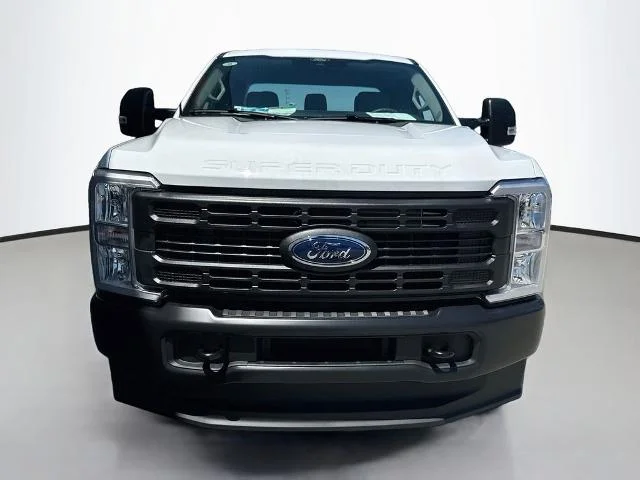 New 2026 Oxford White Ford F-250® XL image 31
