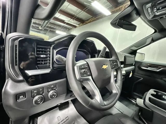 2026 Chevrolet Silverado 1500 LT - Photo 10