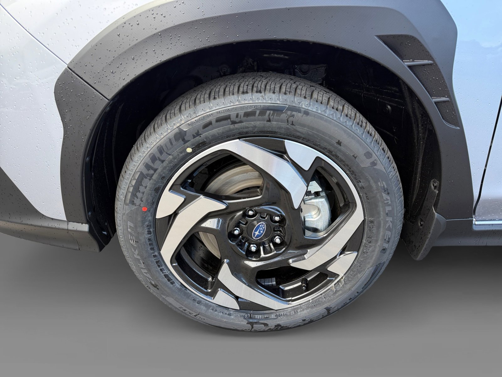 New 2026 ICE SILVER METALLIC Subaru Limited Hybrid image 9