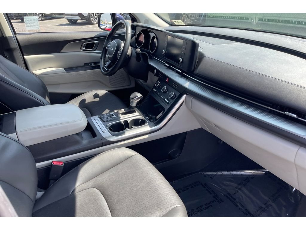 Used 2022 DEEP CHROMA BLUE Kia LXS image 20