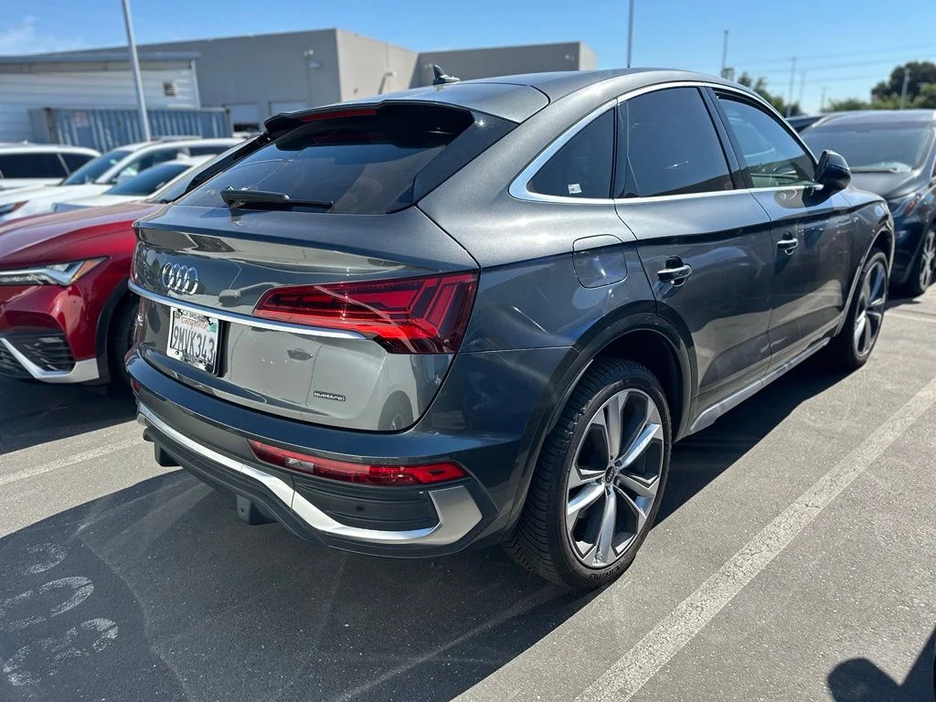 Used 2024 Daytona Gray Pearl Effect Audi 45 S line Premium image 5