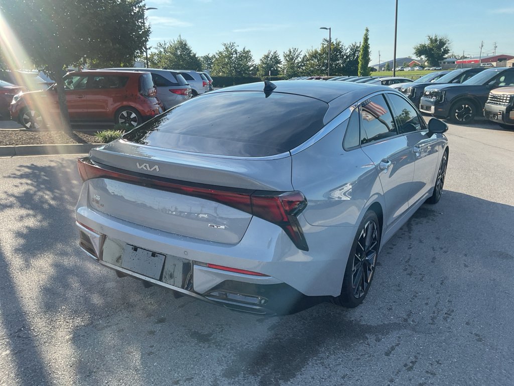 Certified Used 2025 Wolf Gray Kia GT-Line image 9