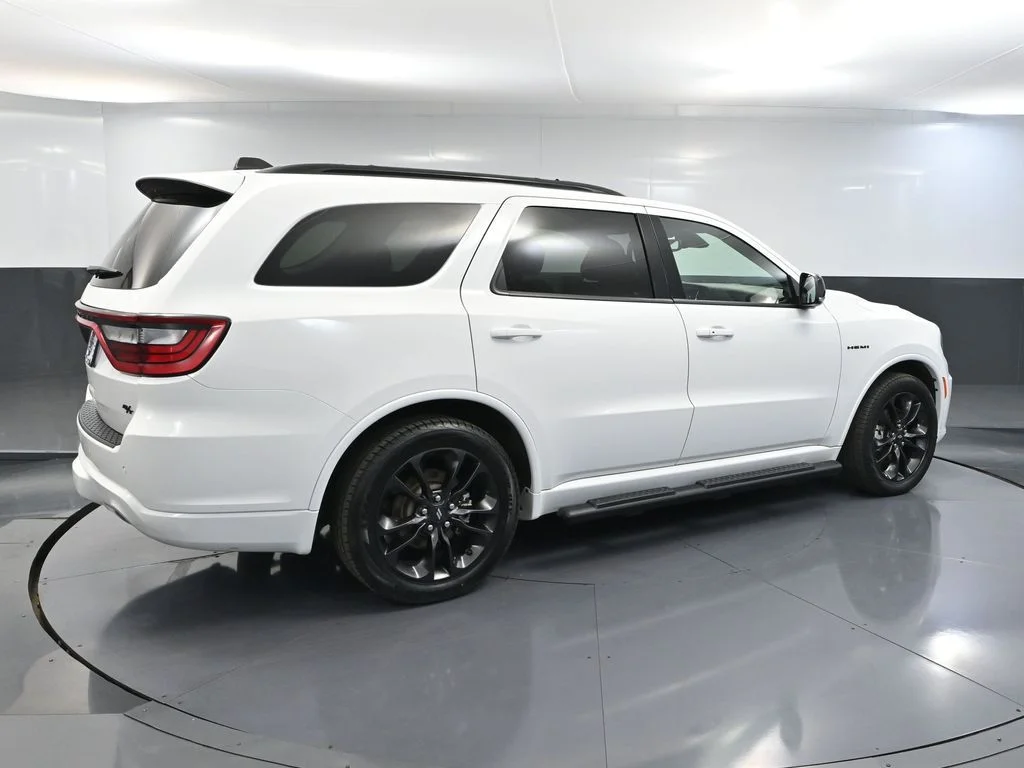 Certified Used 2024 White/off-white Dodge R/T Premium image 6
