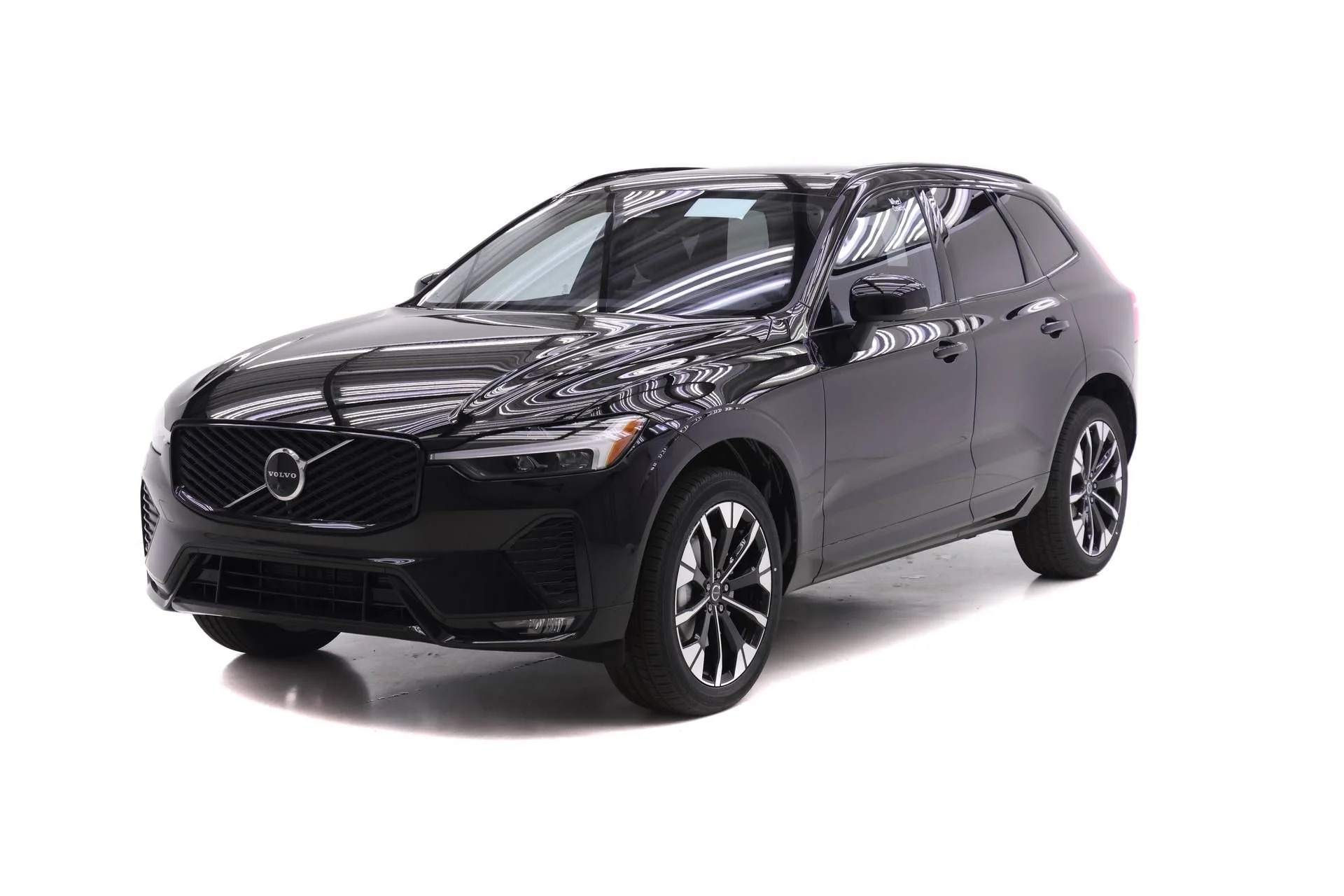2026 Volvo XC60 B5 Ultra Dark AWD's photo