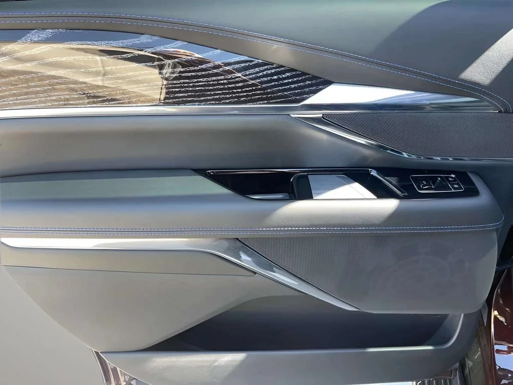 2025 Cadillac Escalade IQ Sport 1 - Photo 25