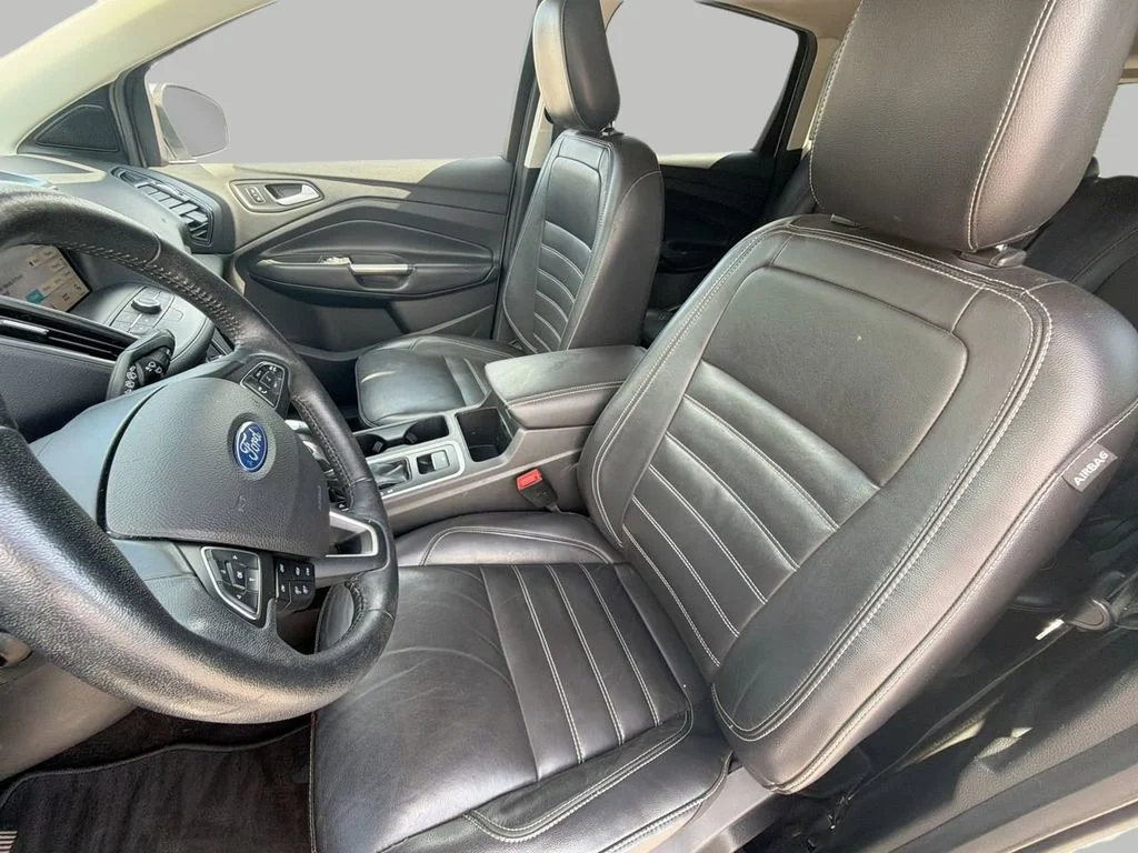 Used 2018 Silver Ford SEL image 17