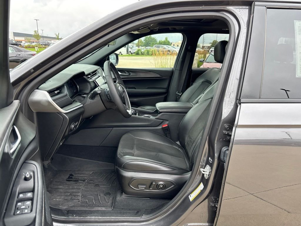 2025 Jeep Grand Cherokee Altitude - Photo 17