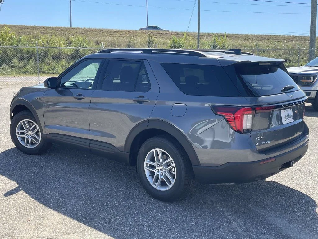 New 2027 Gray Ford Active image 5