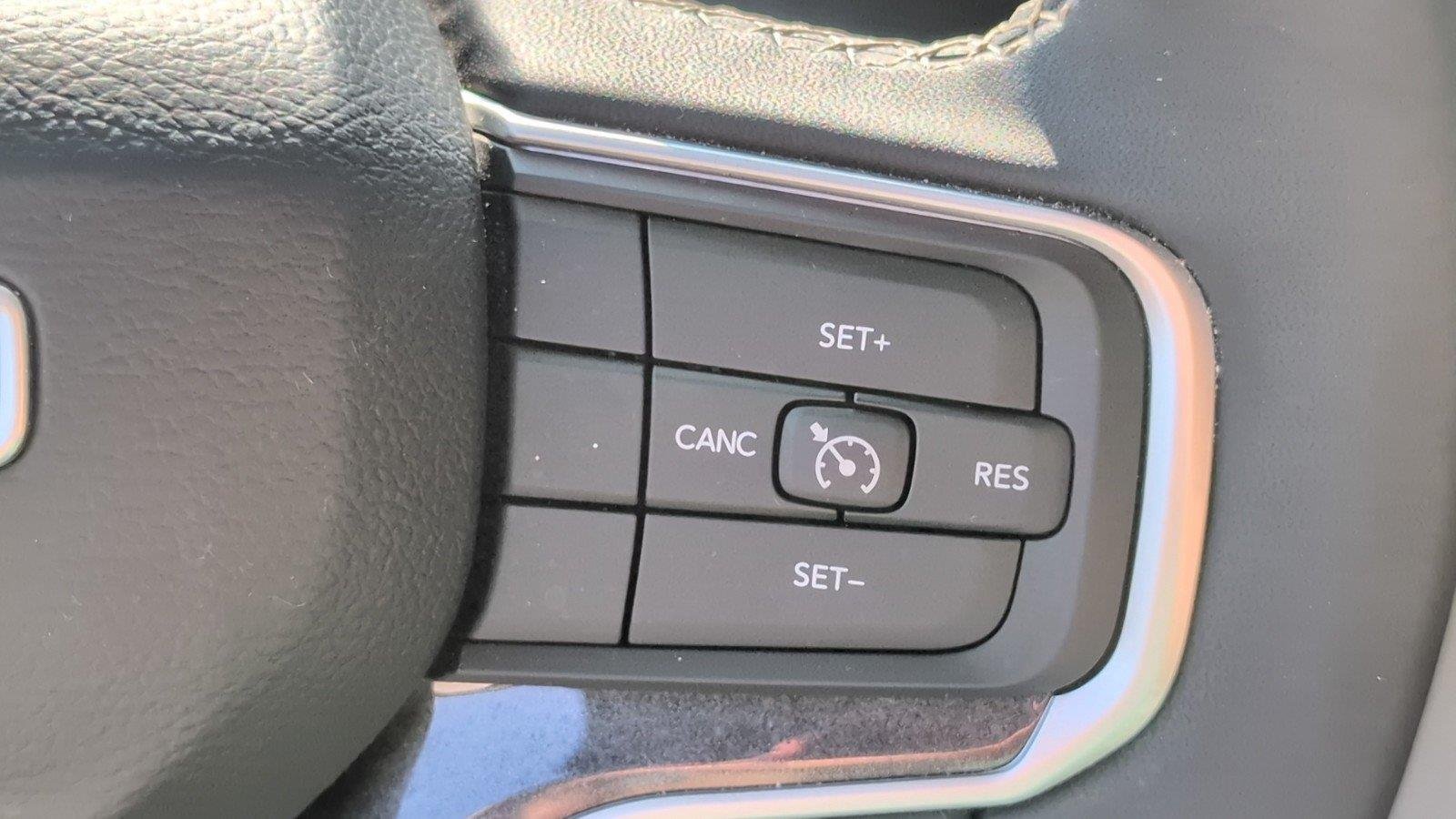 Used 2023 River Rock Jeep Base image 30