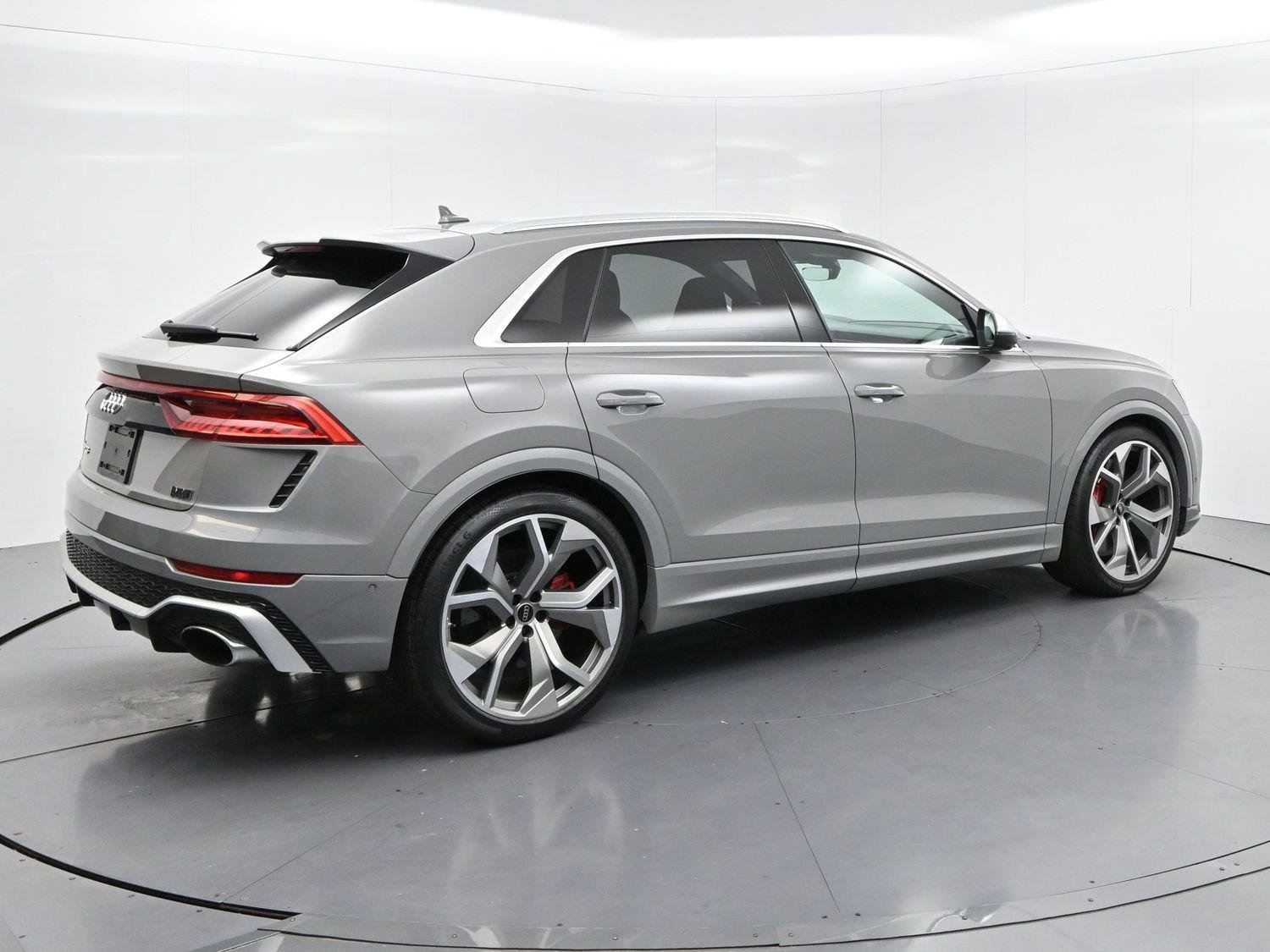 Used 2023 Nardo Gray Audi 4.0 TFSI quattro image 7