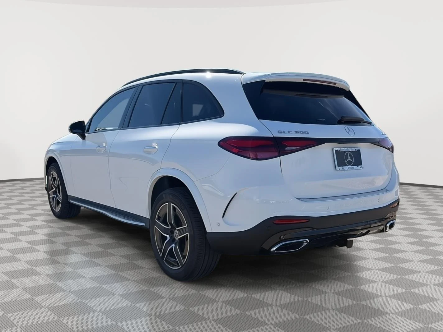 New 2026 WHITE Mercedes-Benz GLC 300 image 5
