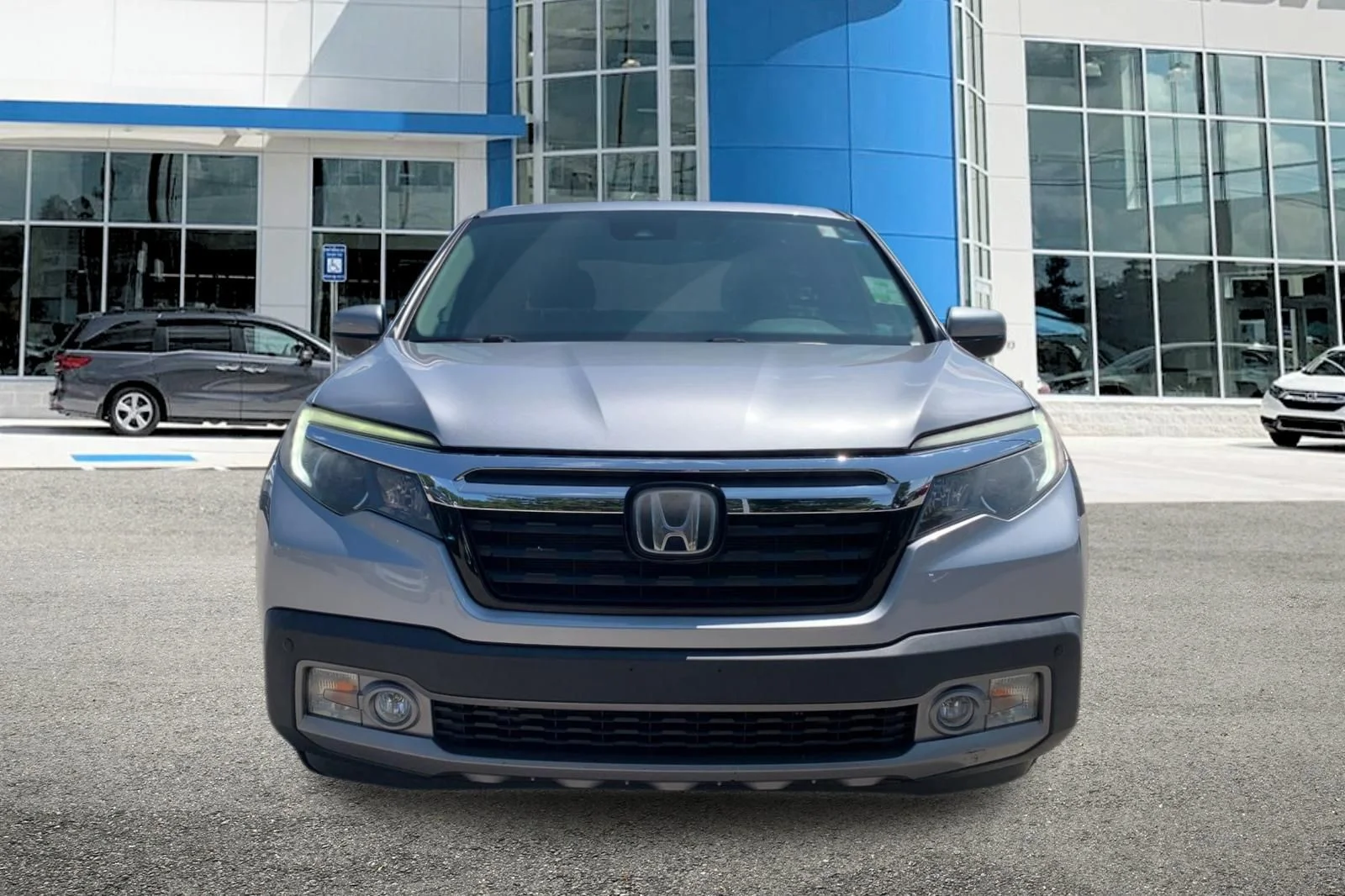 Used 2019 Silver Honda RTL-E image 8