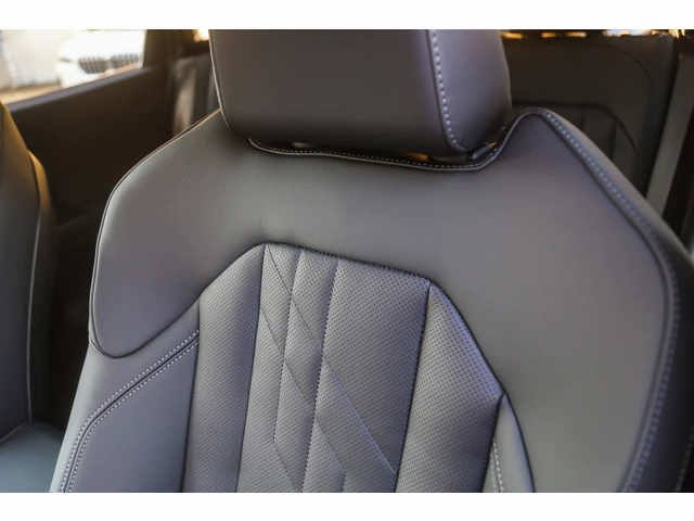 Used 2026 Tanzanite Blue II Metallic BMW 30 xDrive image 22