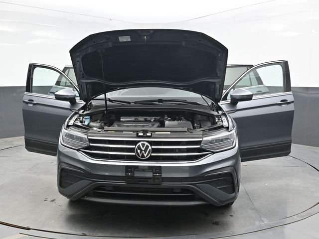 Used 2023 Gray Volkswagen 2.0T SE image 37