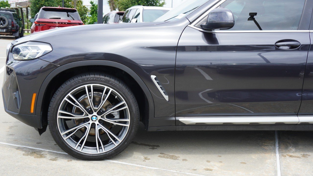 Used 2022 Gray BMW sDrive30i image 10