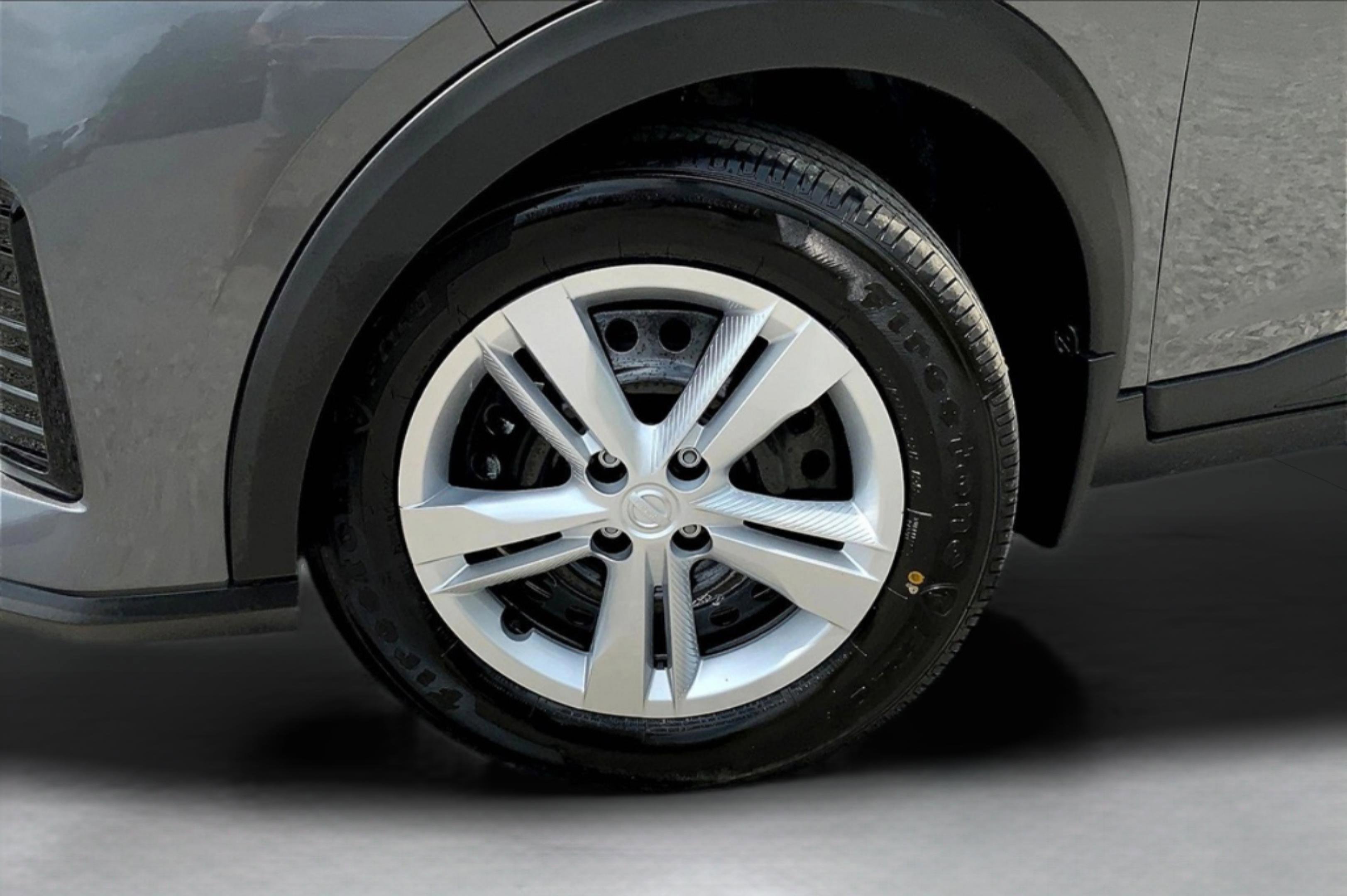 2025 Nissan KICKS PLAY Base - Photo 14