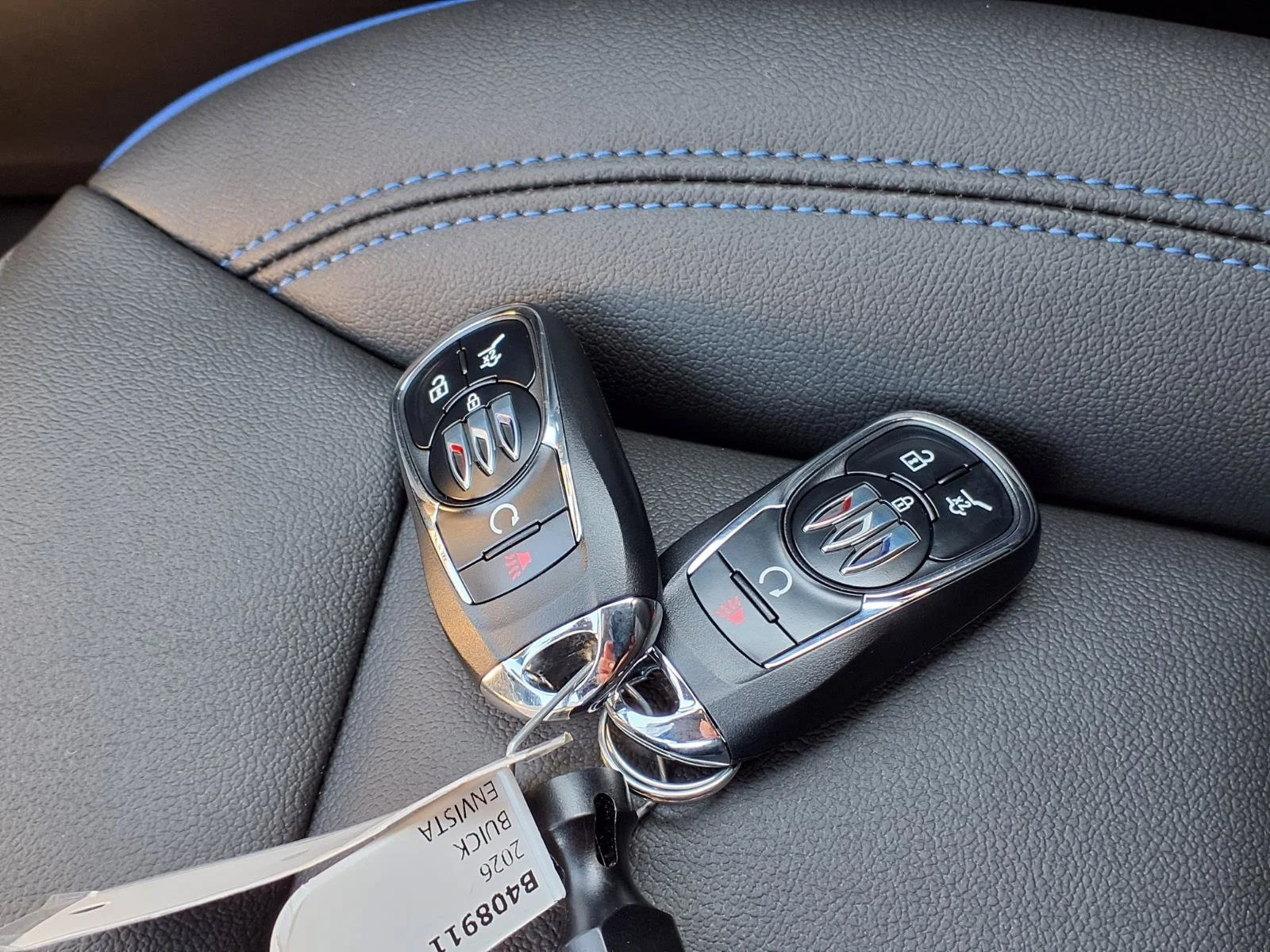 2026 Buick Envista Sport Touring - Photo 12