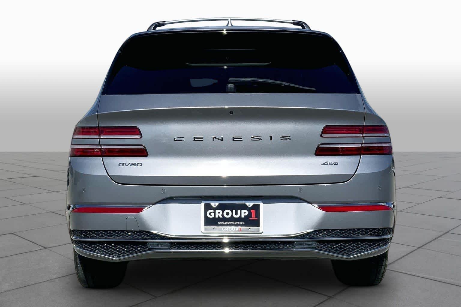 Used 2025 Savile Silver Genesis 2.5T Select image 5
