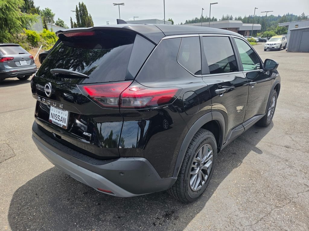 Used 2023 Black Nissan S image 6