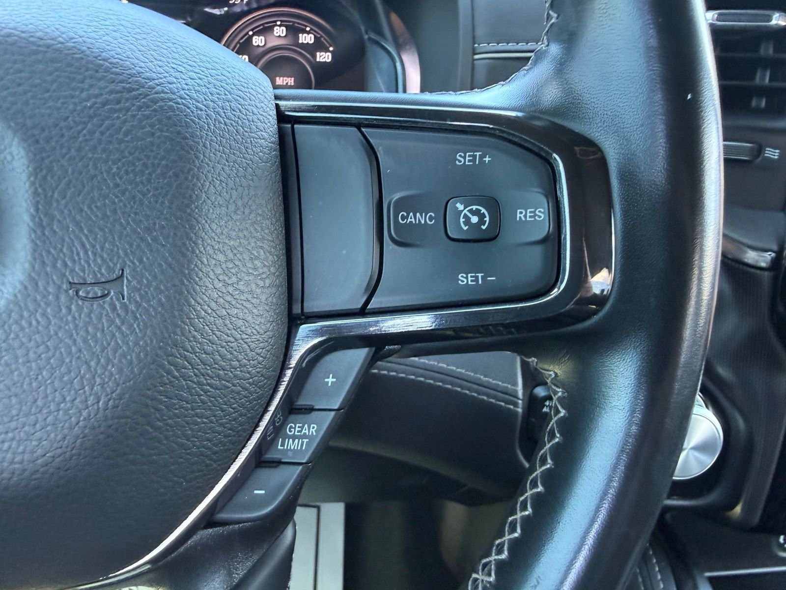 2023 RAM Ram 1500 Pickup Limited - Photo 18