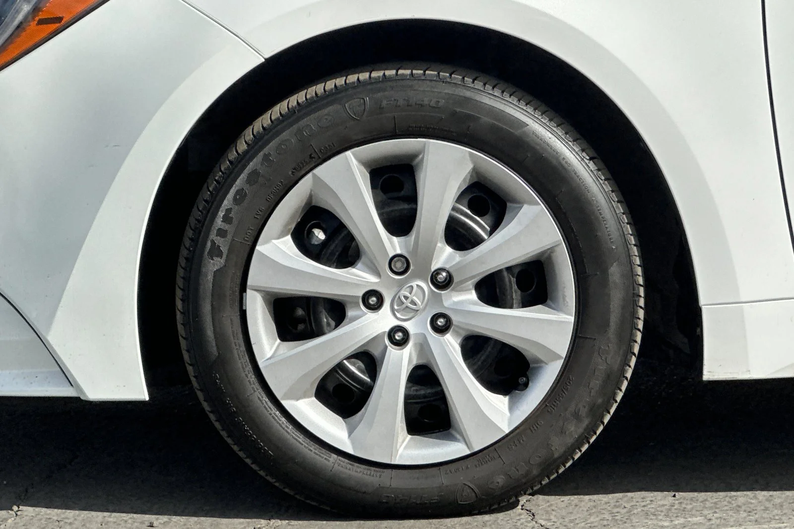 Used 2025 White Toyota LE image 24