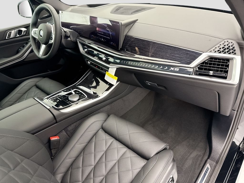 Used 2026 Black Sapphire Metallic BMW xDrive40i image 16