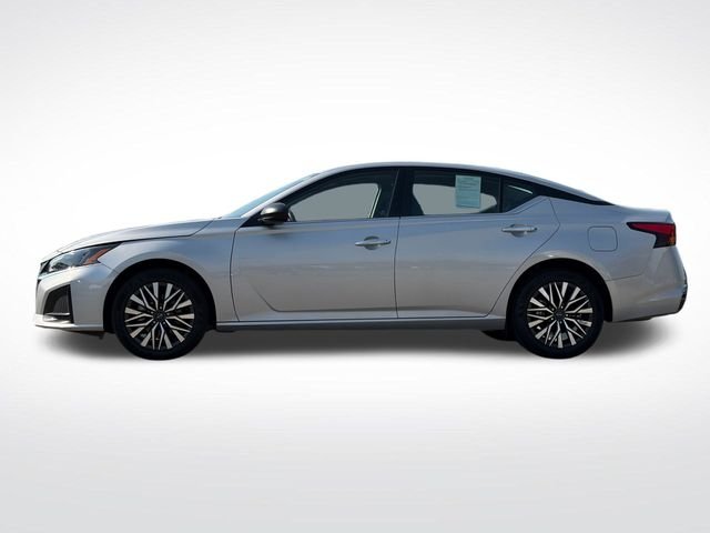 Used 2024 Brilliant Silver Metallic Nissan 2.5 SV image 12