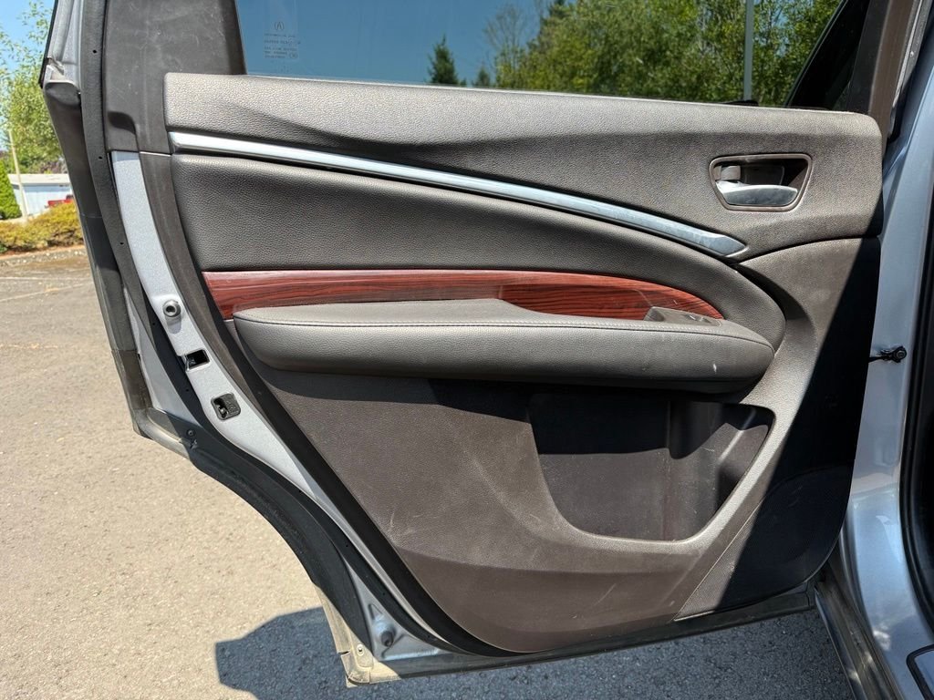 Used 2016 Lunar Silver Metallic Acura 3.5L image 18