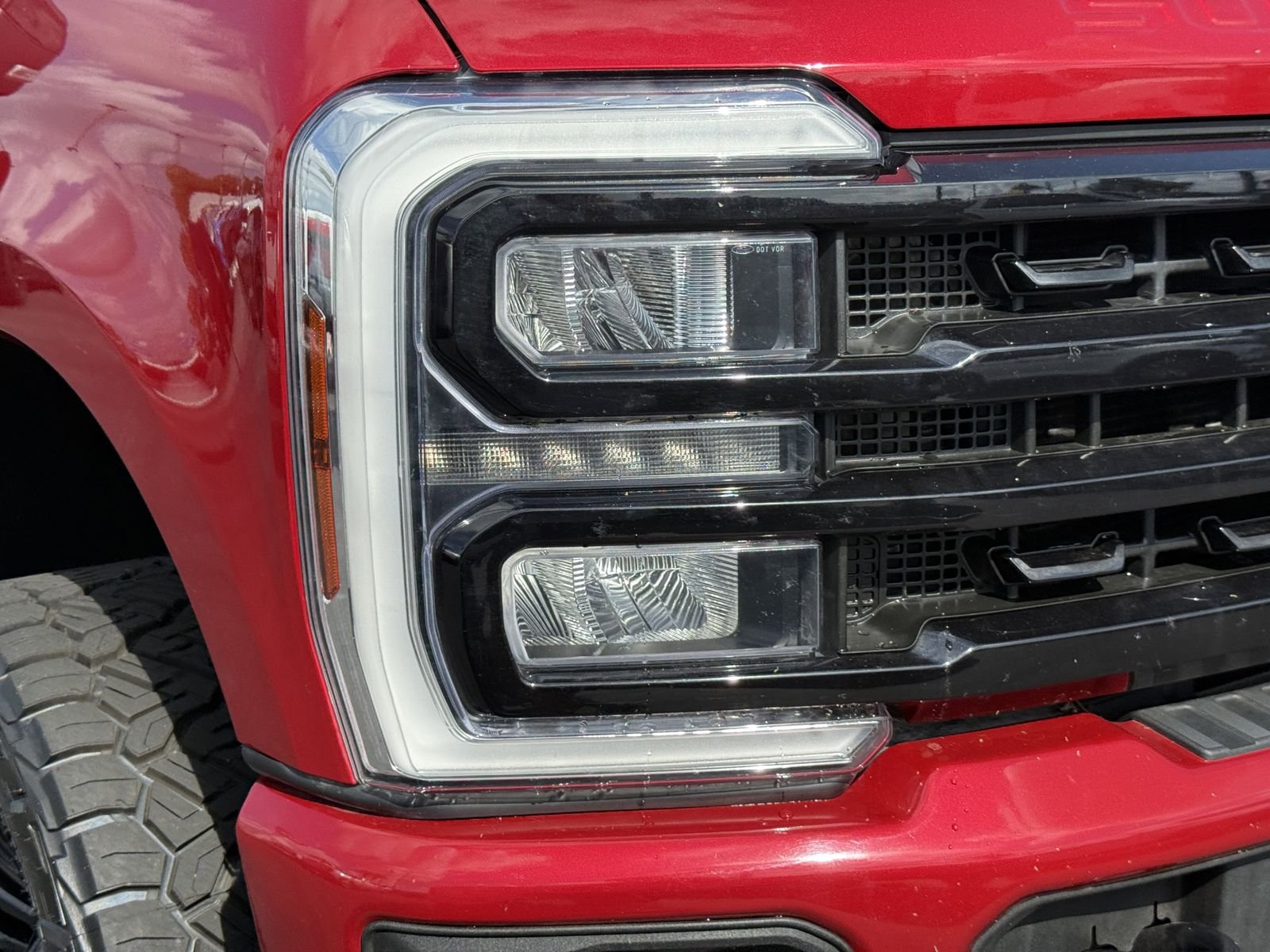 Used 2024 Red Metallic Ford Lariat image 9