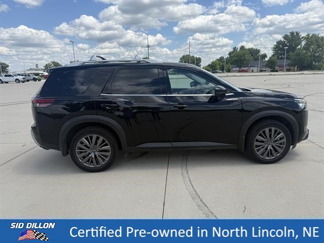 Used 2023 Super Black Nissan SL image 3