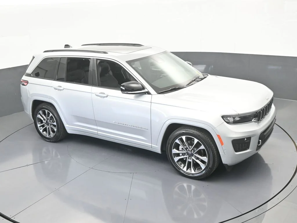 2024 Jeep Grand Cherokee Overland - Photo 61