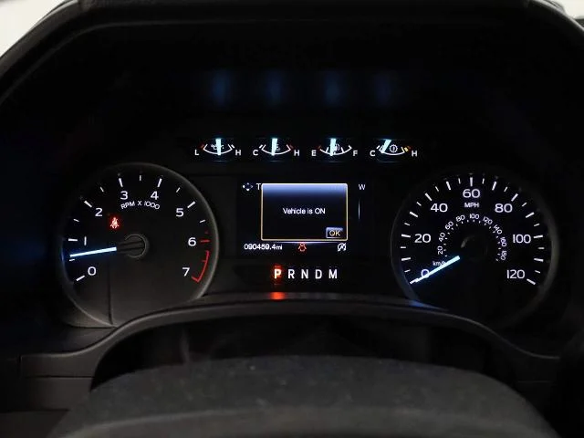 Used 2020 Agate Black Ford XLT Crew Cab image 9