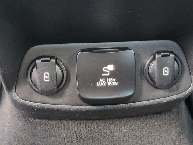 Certified Used 2020 Lava Orange Hyundai Limited image 15