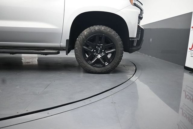 Used 2021 Silver Chevrolet LT Trail Boss image 10