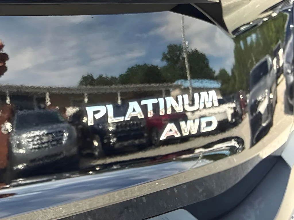Used 2023 Black Nissan Platinum image 25