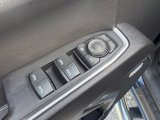 Used 2022 Blue Chevrolet LTZ image 21
