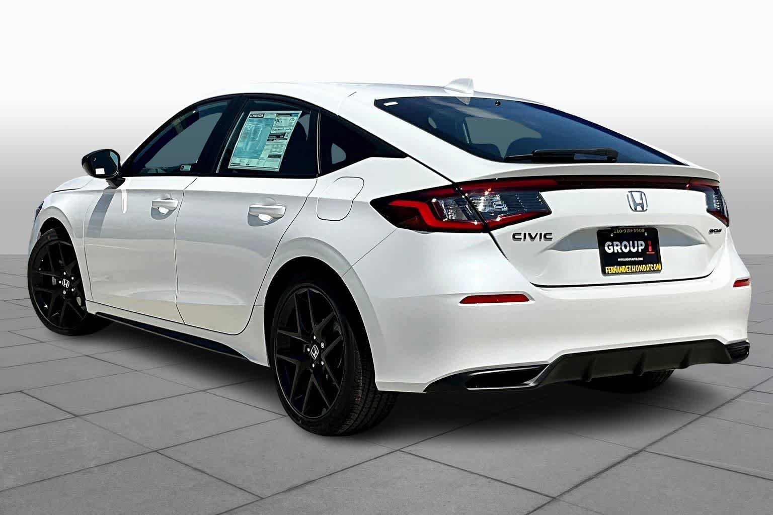 2026 Honda Civic Hatchback Sport - Photo 11