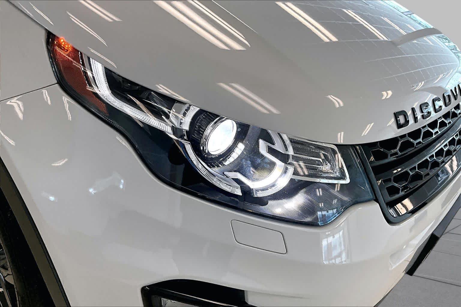 Used 2017 Fuji White Land Rover HSE image 26