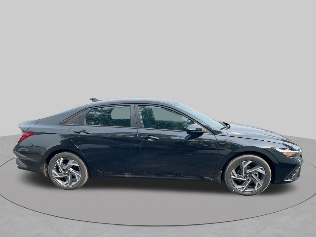 2025 Hyundai Elantra SEL - Photo 34